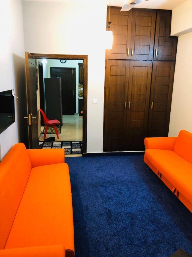 Tourist Inn Apartment Islamabad Esterno foto